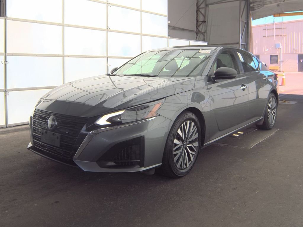 2025 Nissan Altima 2.5 SV's photo