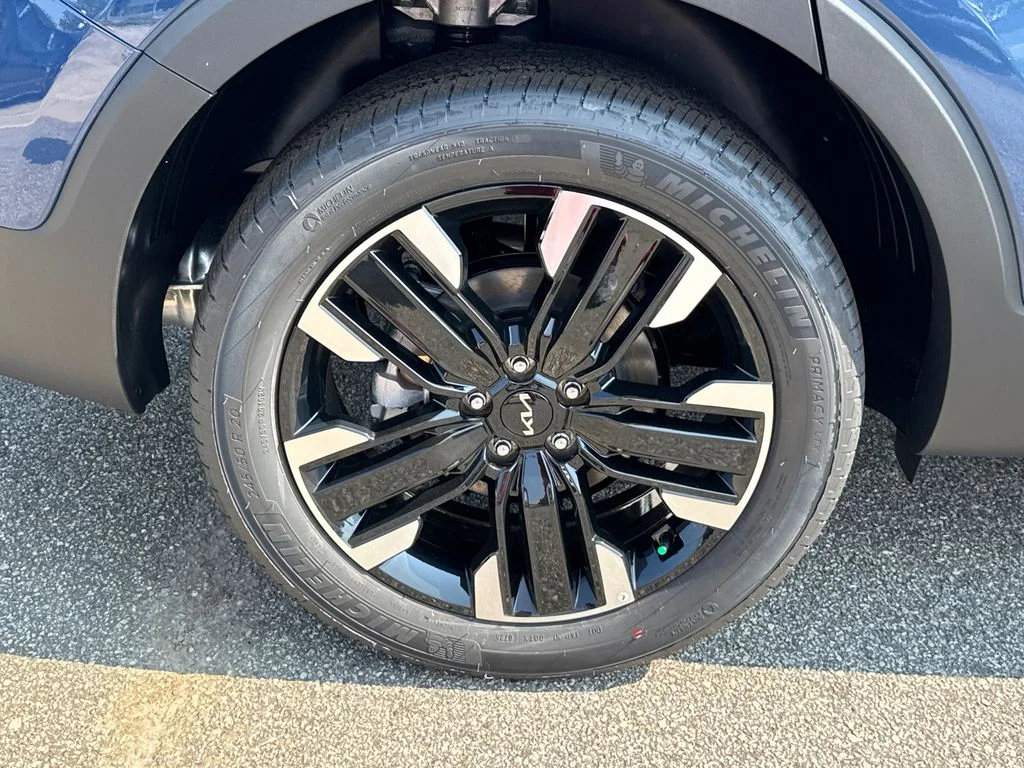 2025 Kia Telluride SX - Photo 18