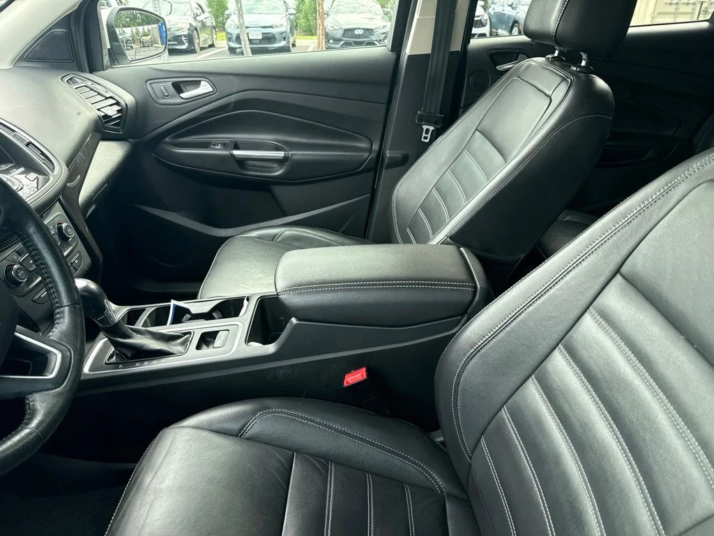 Used 2017 White Ford Titanium image 9