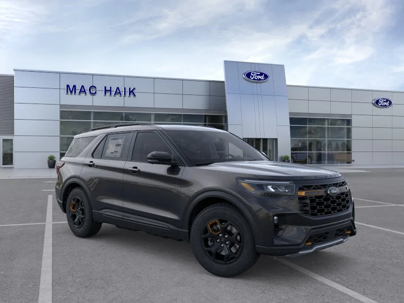 New 2026 Agate Black Metallic Ford Tremor® image 28