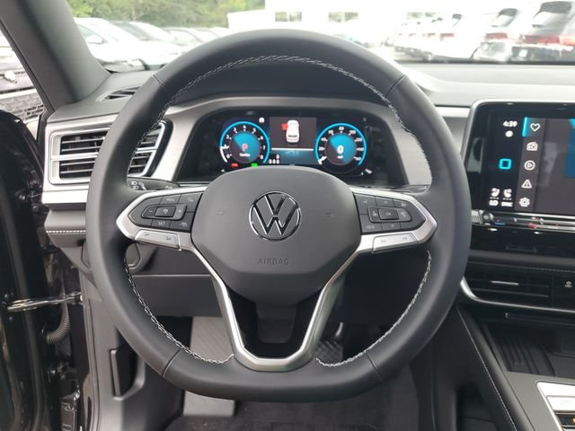 New 2026 Black Volkswagen SE image 31