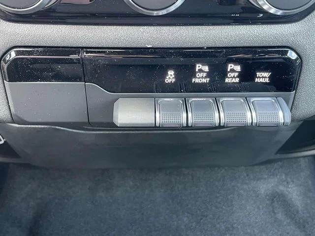 2025 RAM 1500 Tradesman - Photo 21
