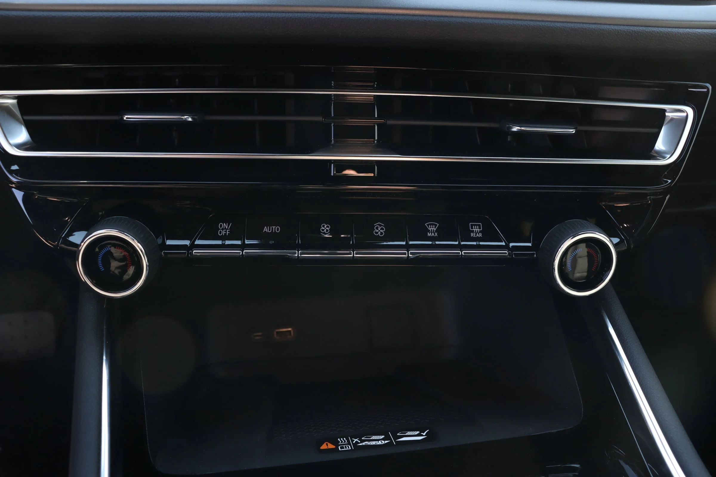 New 2026 Polar White Tricoat Chevrolet LT image 13