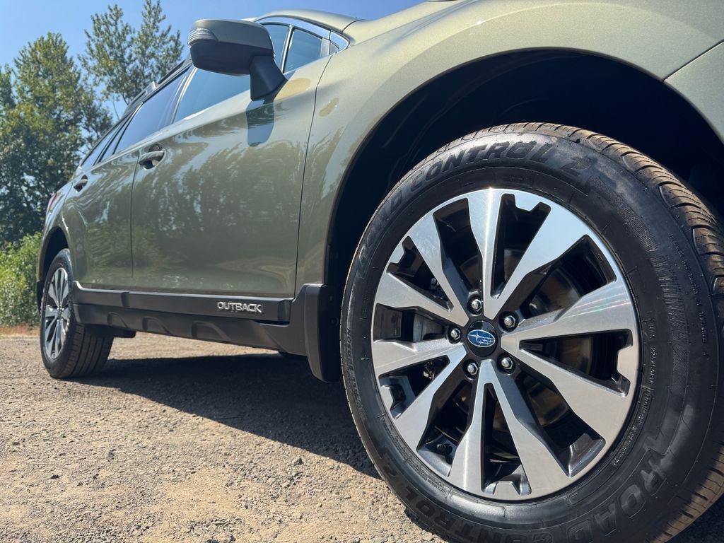 Used 2016 Wilderness Green Metallic Subaru 2.5i image 46
