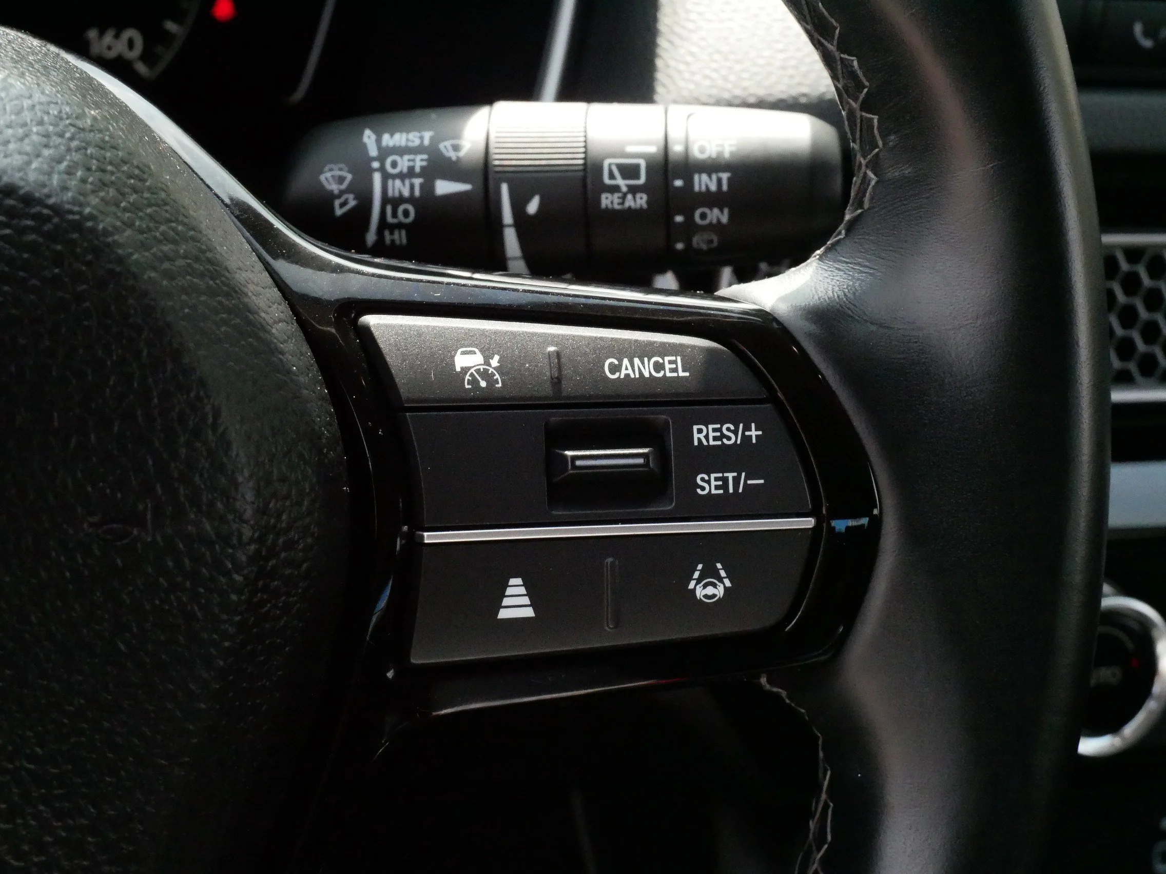 2024 Honda Civic Hatchback EX-L - Photo 26
