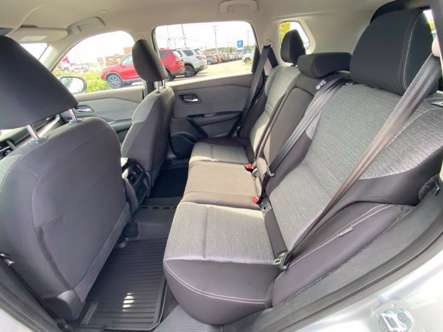 Used 2023 Brilliant Silver Metallic Nissan SV image 23