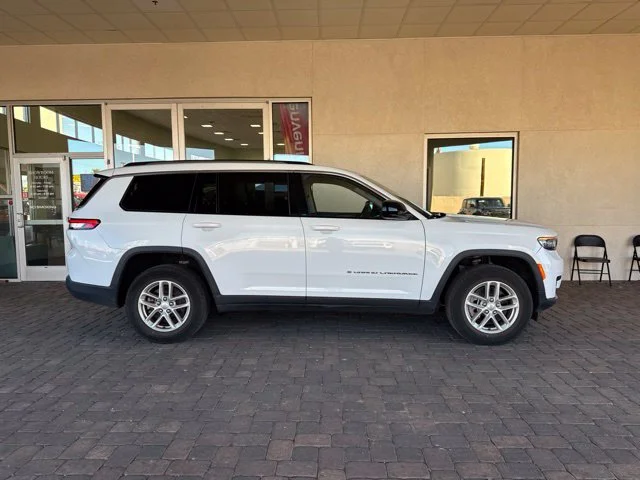 Used 2023 Bright White Clearcoat Jeep Laredo image 5