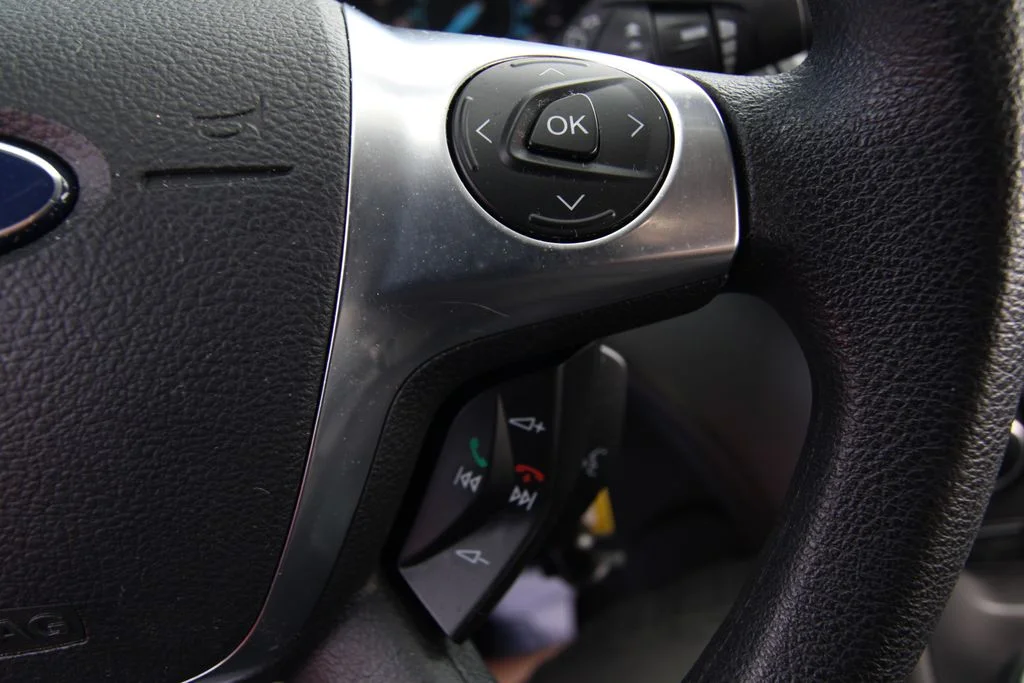 Used 2013 Frosted Glass Ford SE image 18