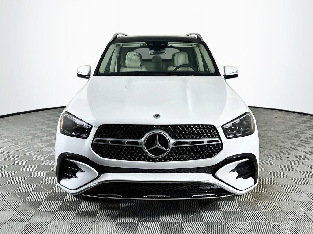New 2026 MANUFAKTUR Moonlight White Metallic Mercedes-Benz GLE 450 image 36