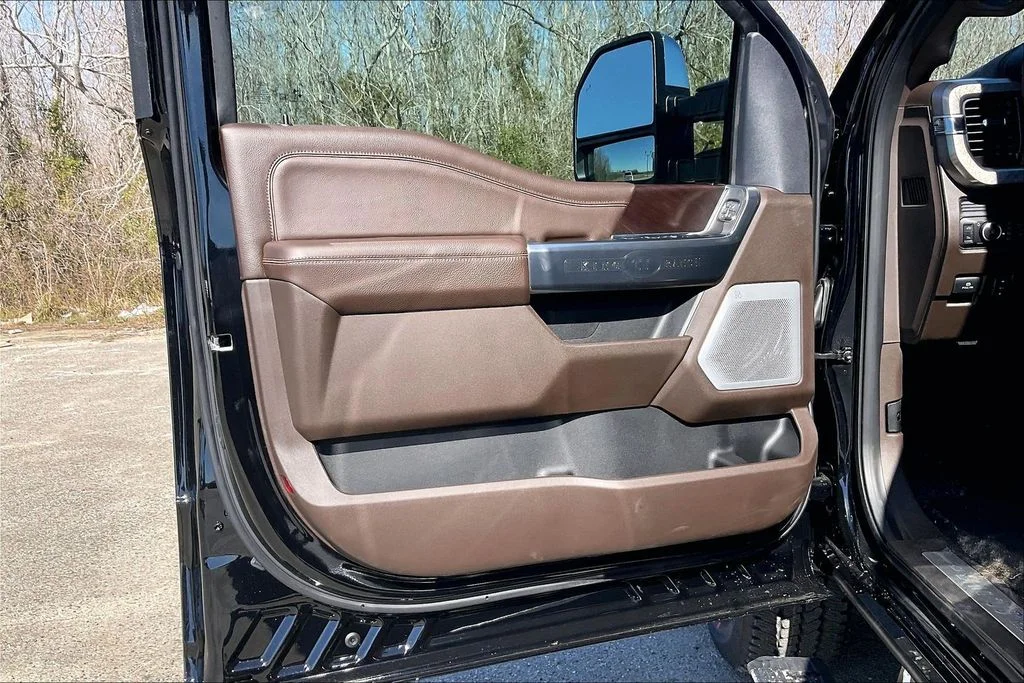 New 2026 Ford Super Duty F-250 King Ranch 4D Crew Cab