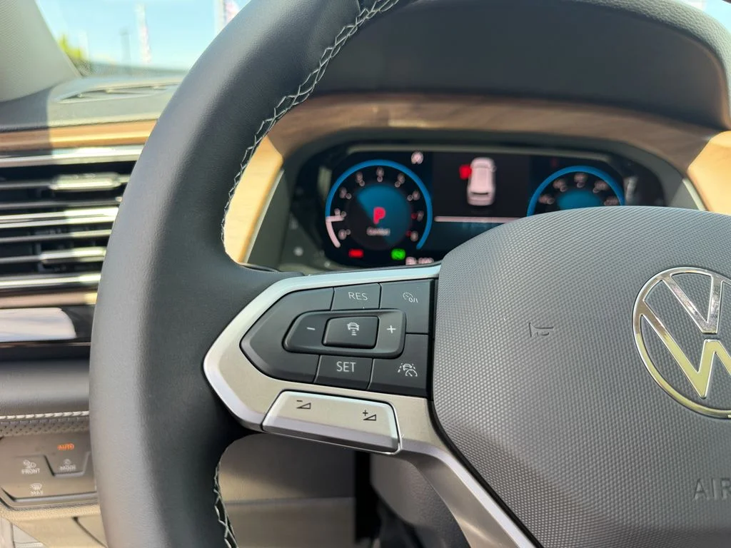 New 2026 Avocado Green Pearl Volkswagen 2.0T SE w/Technology image 18