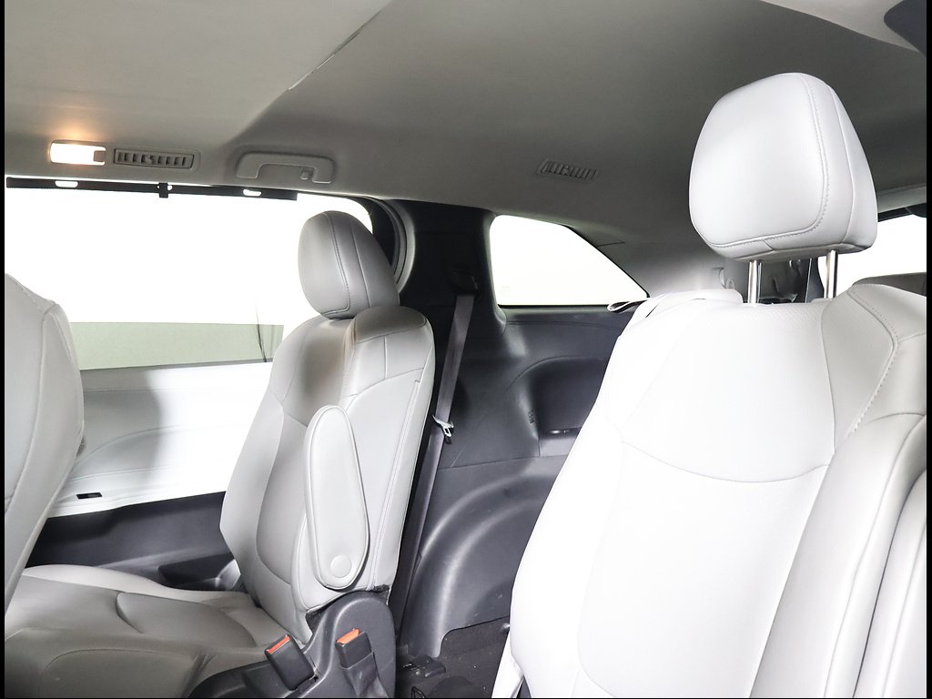 Used 2025 Celestial Silver Metallic Toyota XLE 8-Passenger image 13