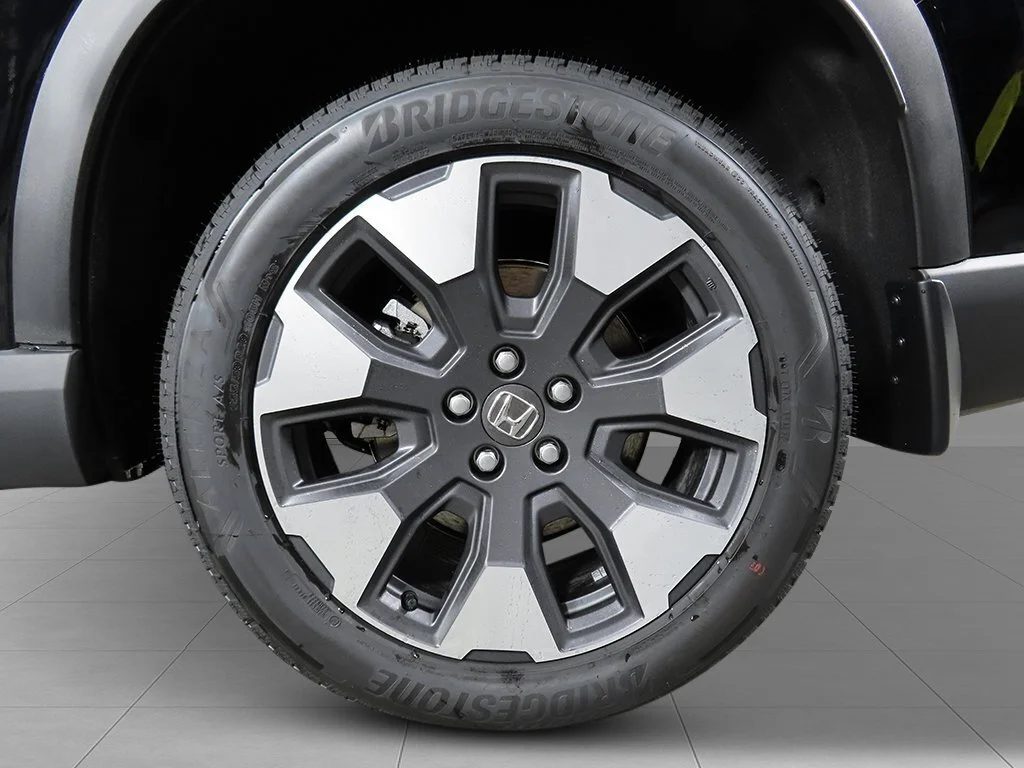 New 2026 Crystal Black Pearl Honda AWD Elite image 9