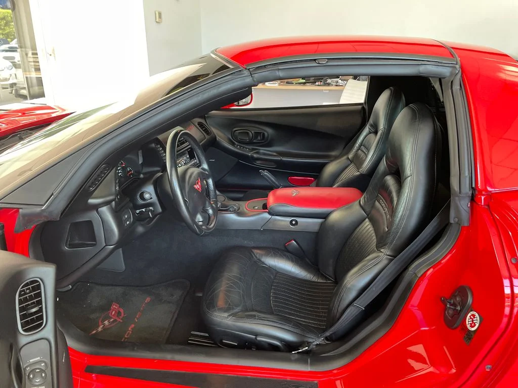 Used 2000 Torch Red Chevrolet Base image 12