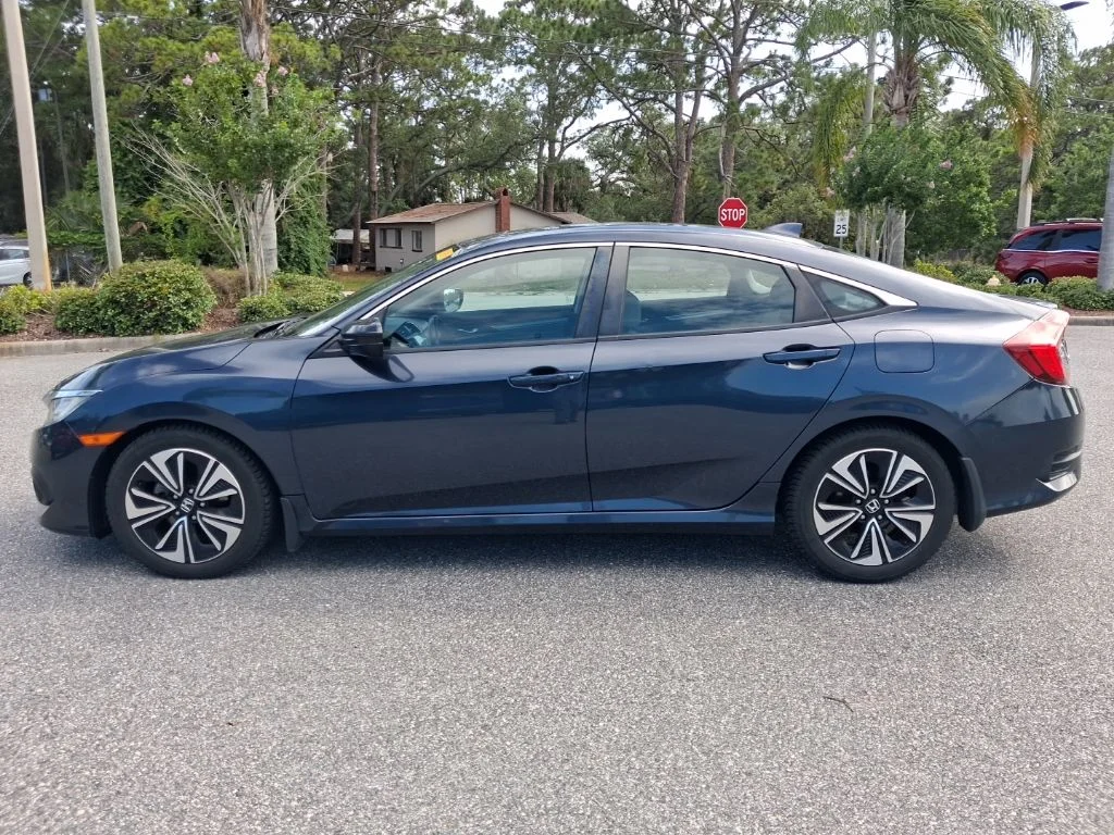 Used 2016  Honda EX-L image 8