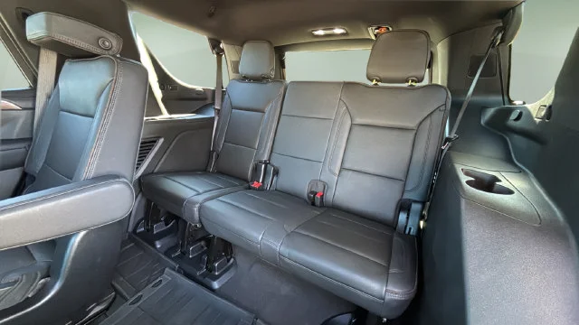 Used 2024 Black Chevrolet High Country image 34