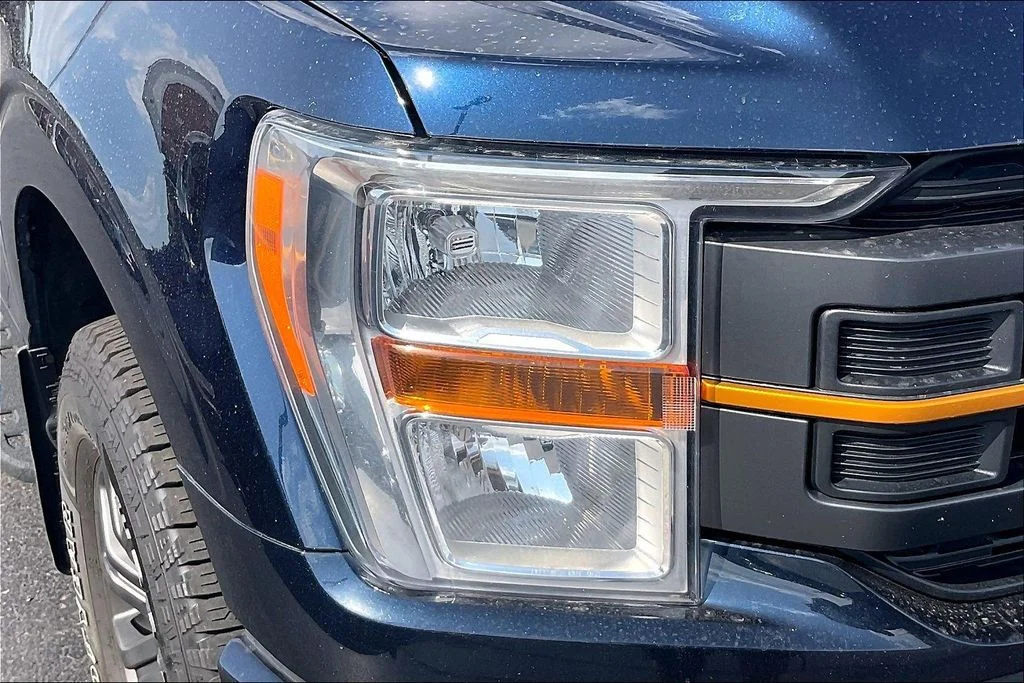 Used 2022 Blue Ford Tremor image 28