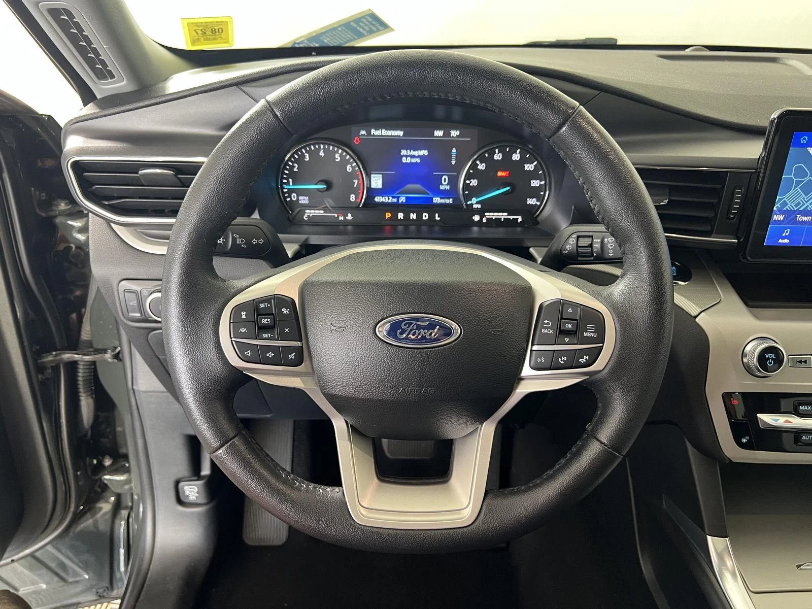 Used 2023  Ford XLT image 11