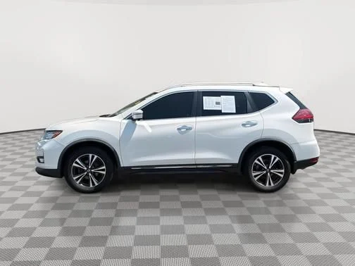 Used 2018 White Nissan SL image 6