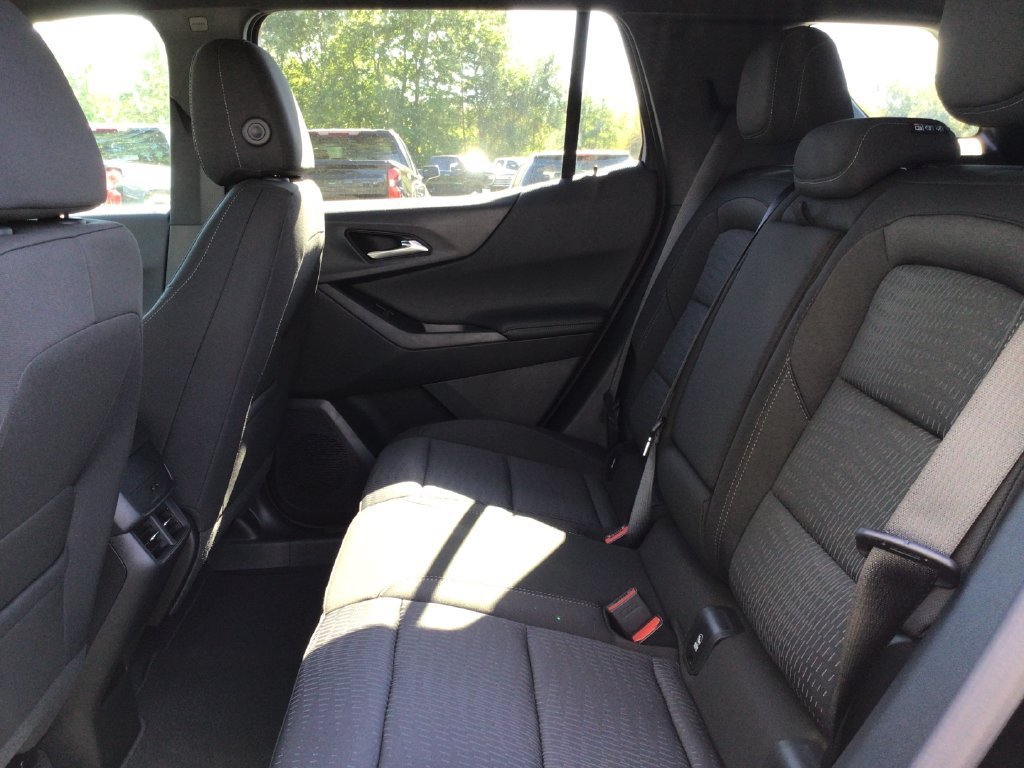2027 Chevrolet Equinox LT - Photo 33