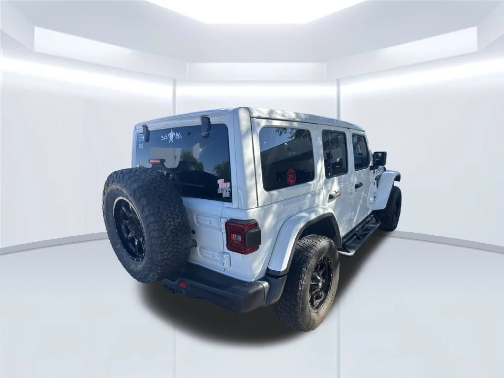 Used 2020 White Jeep Unlimited Rubicon image 2