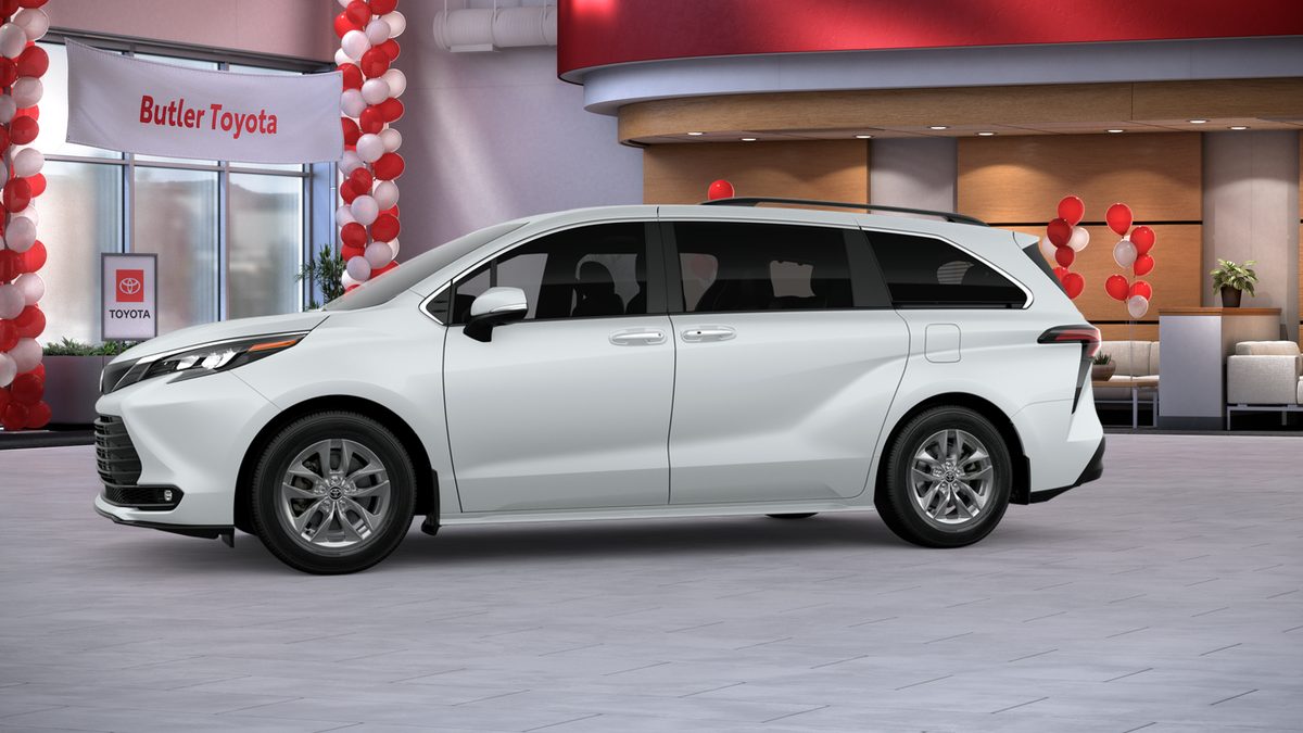 New 2026 Wind Chill Pearl Toyota XLE image 20