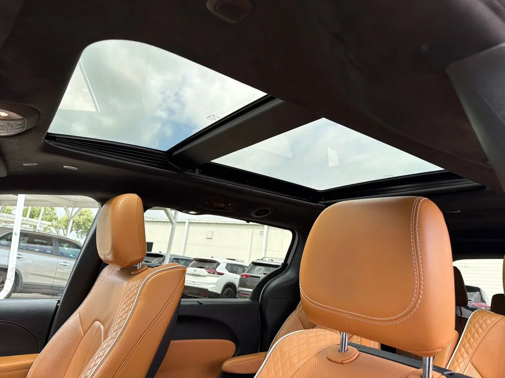 2023 Chrysler Pacifica Hybrid Pinnacle - Photo 17