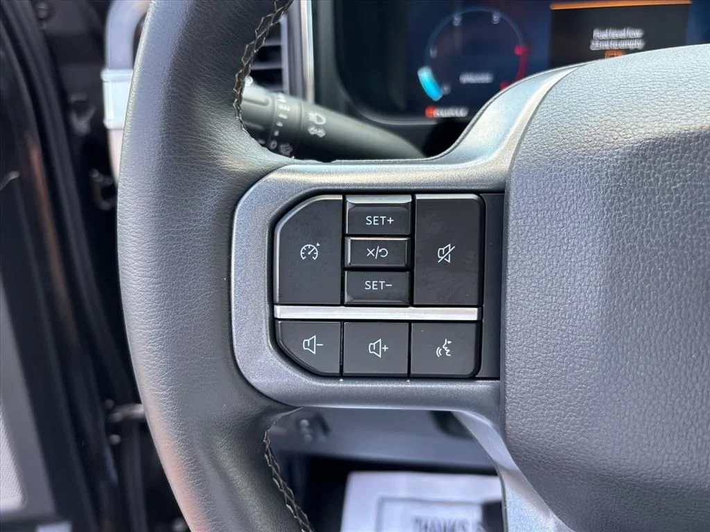 Used 2025 Black Ford Lariat image 32