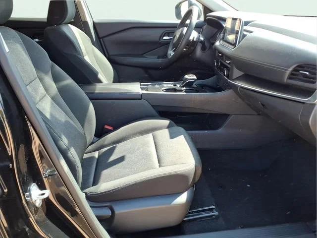 Used 2024  Nissan SV image 21