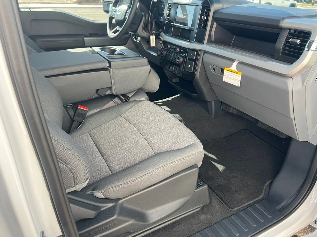 New 2026 Oxford White Ford F-350® XL image 27