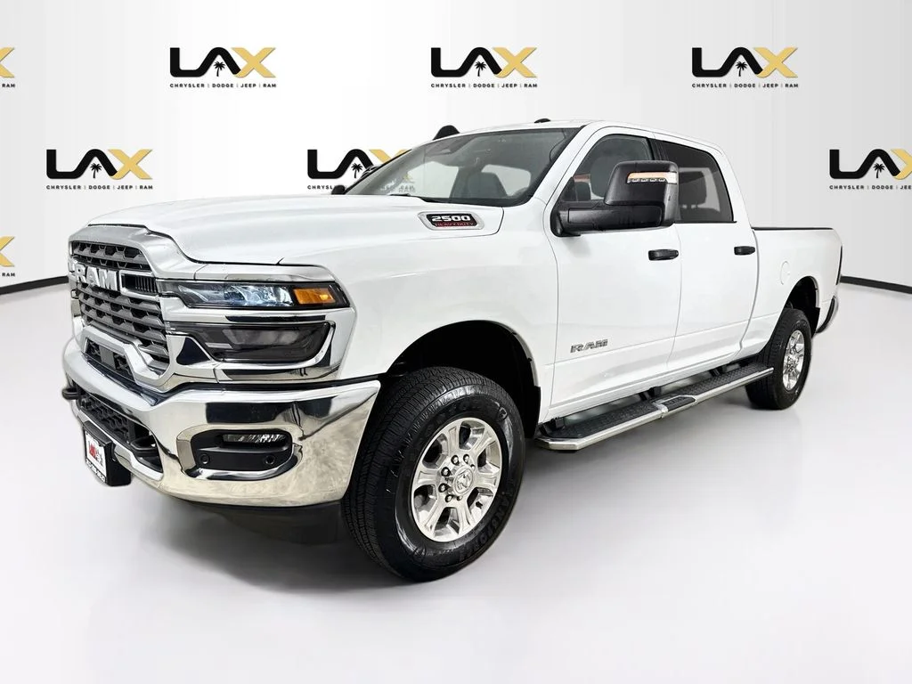 Used 2025 White Ram Big Horn image 3