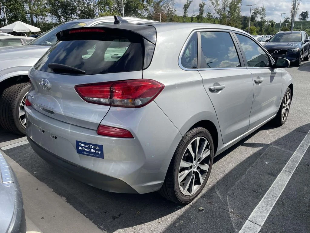 Used 2020 Stellar Silver Hyundai Base image 4