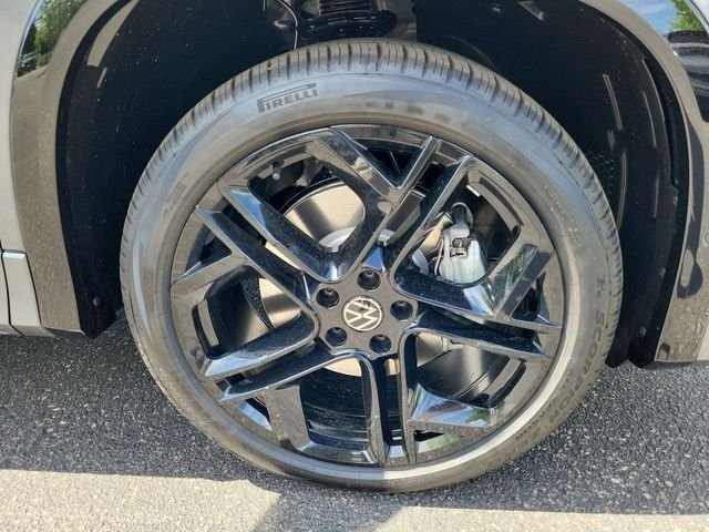 New 2026 Gray Volkswagen 2.0T SE R-Line Black image 20