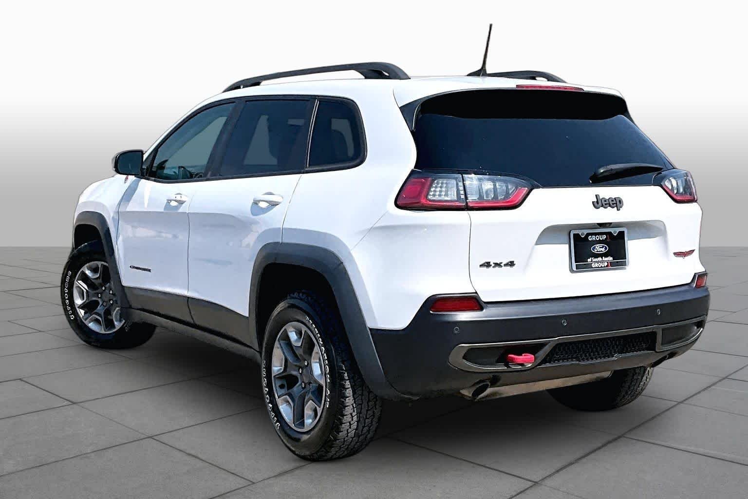 Pre-Owned 2019 Jeep Cherokee Trailhawk
