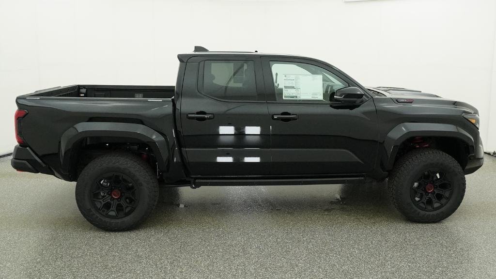 2026 Toyota Tacoma TRD Pro - Photo 9
