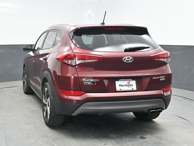 Used 2016 Red Hyundai Sport image 5