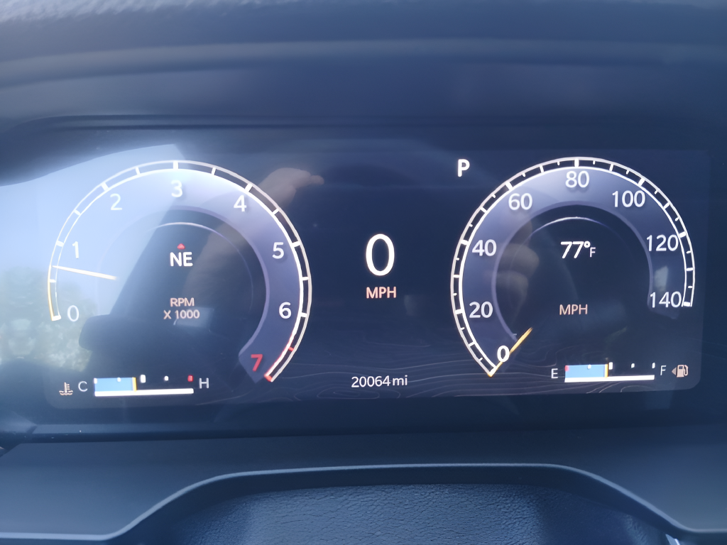 Used 2023 Silver Jeep Altitude X image 15