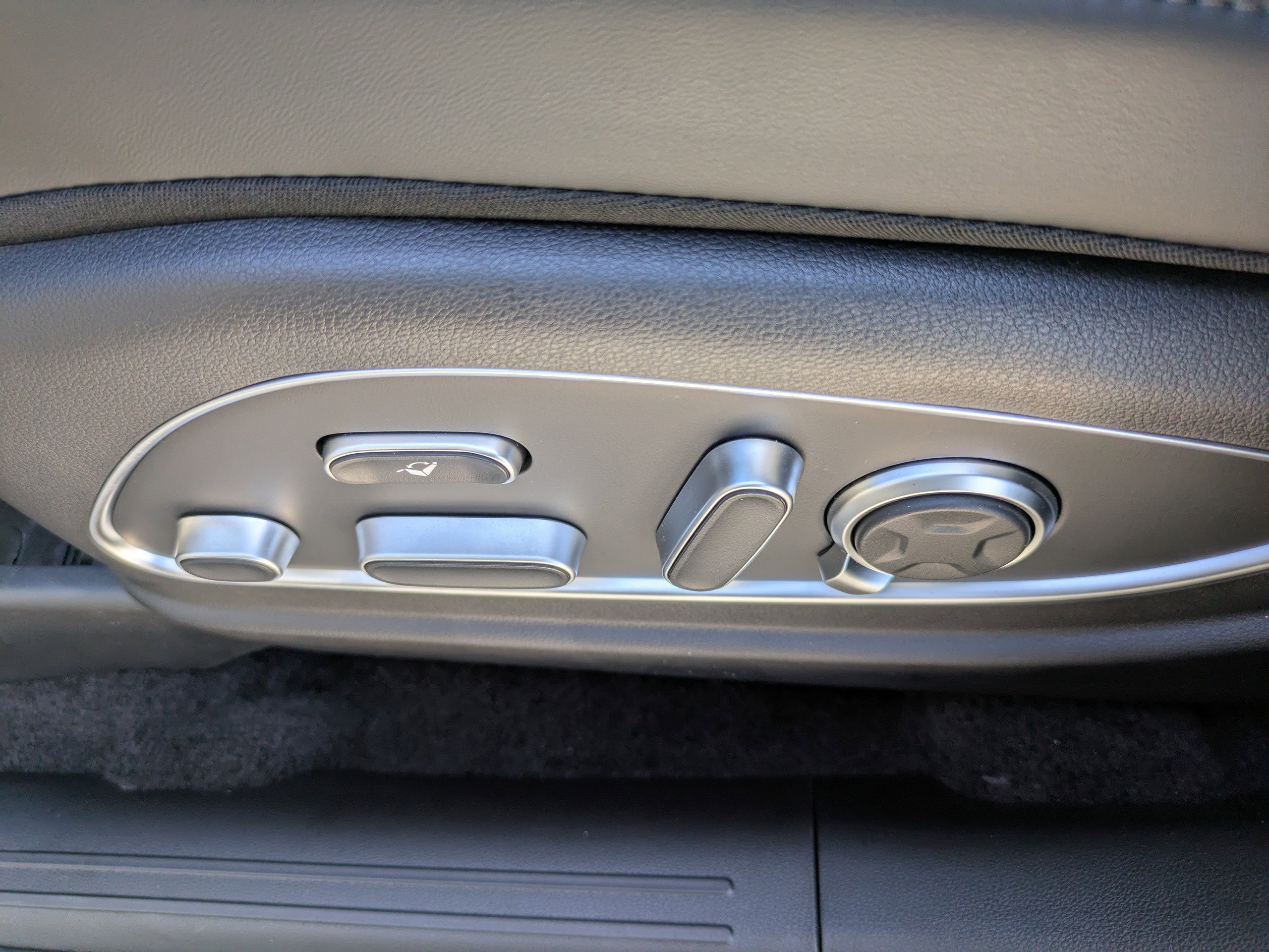 New 2026 Typhoon Silver Metallic Hyundai Calligraphy FWD image 18