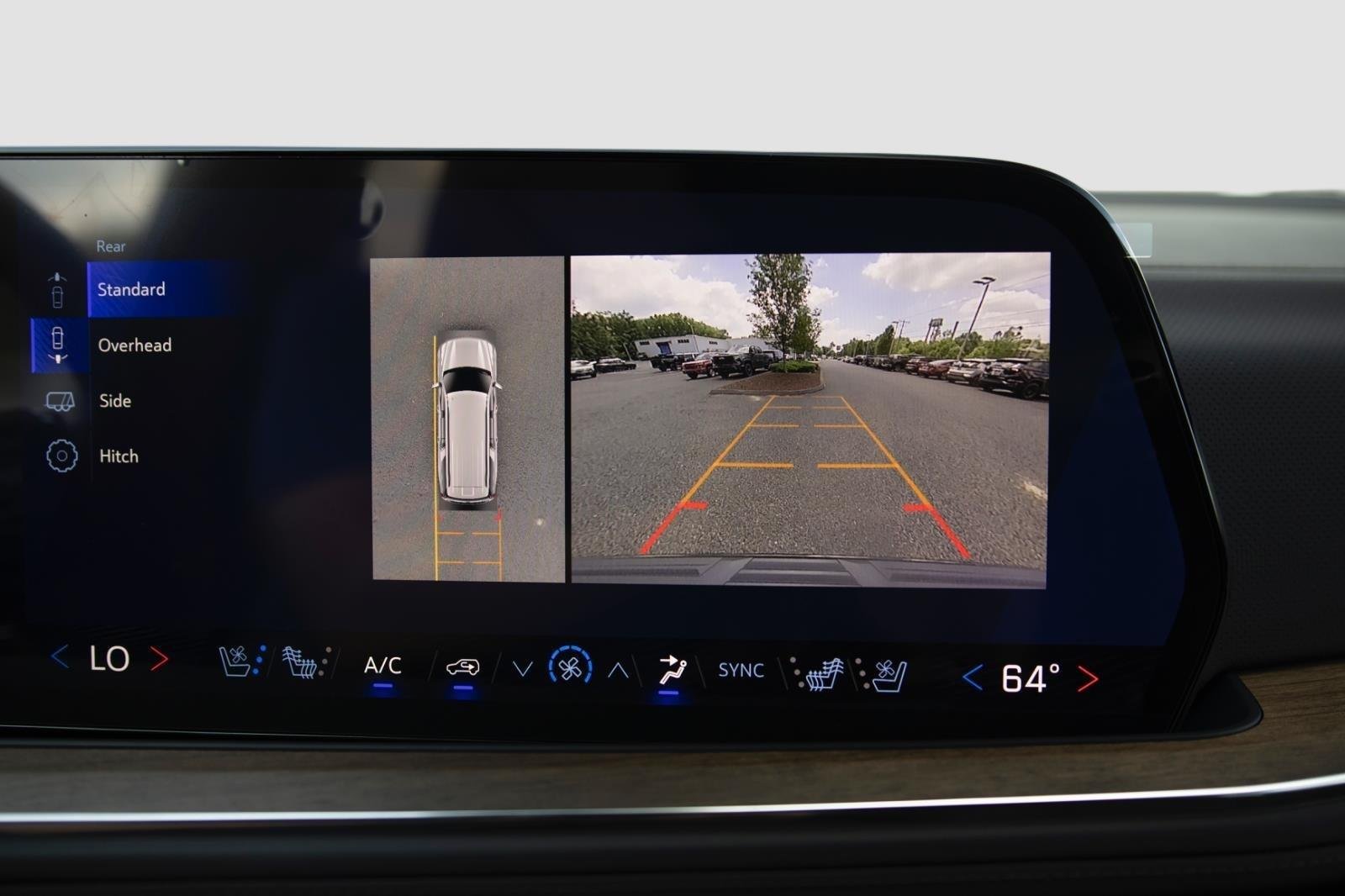 2026 Chevrolet Suburban High Country - Photo 21
