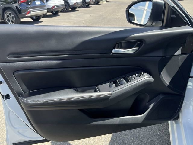 2025 Nissan Altima SV - Photo 19