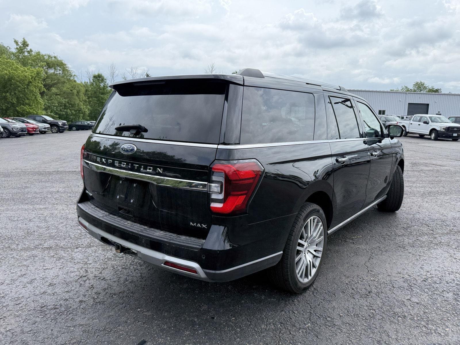 Used 2024 Agate Black Ford Limited image 10