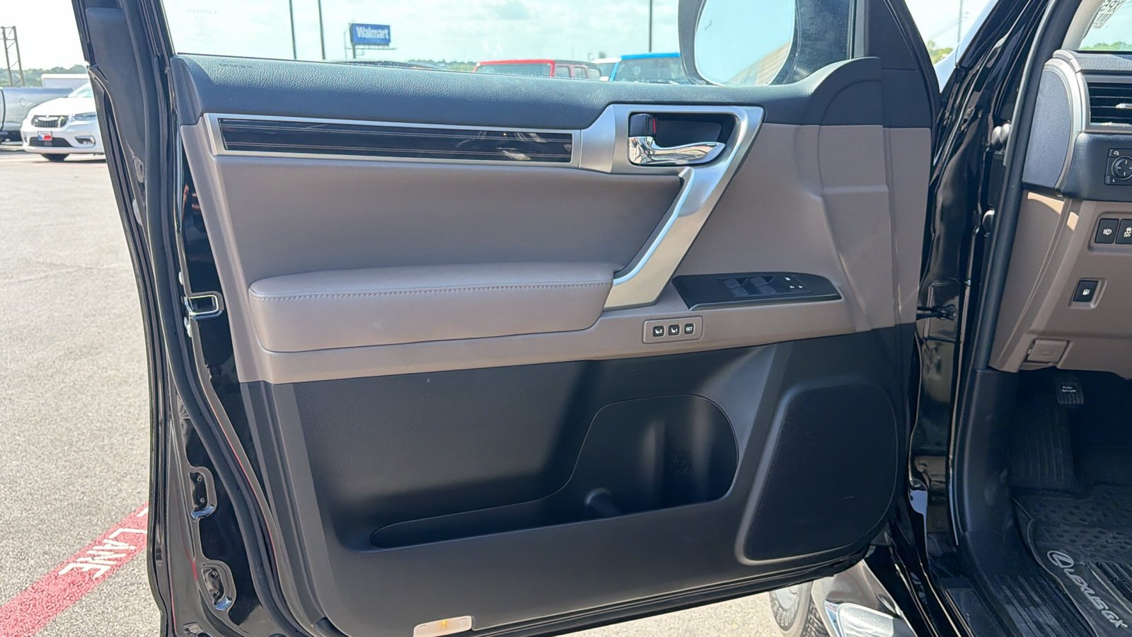 Certified Used 2023 Onyx Black Lexus GX 460 Premium image 9