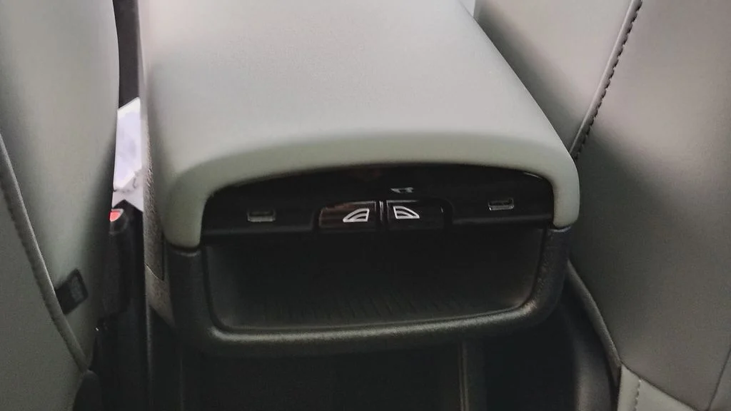 2026 Volvo EX30 Plus - Photo 26