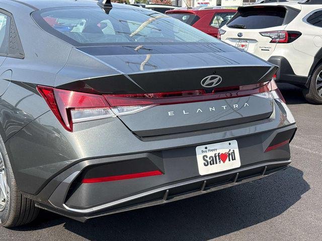 New 2026 Gray Hyundai SE image 10