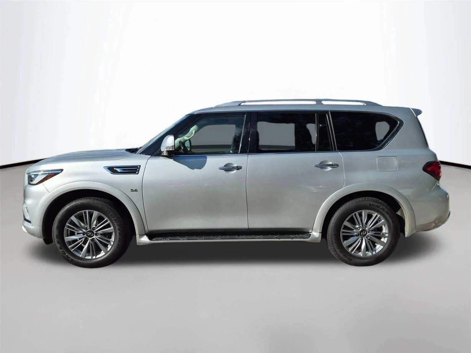 Used 2019 Liquid Platinum INFINITI LUXE image 8
