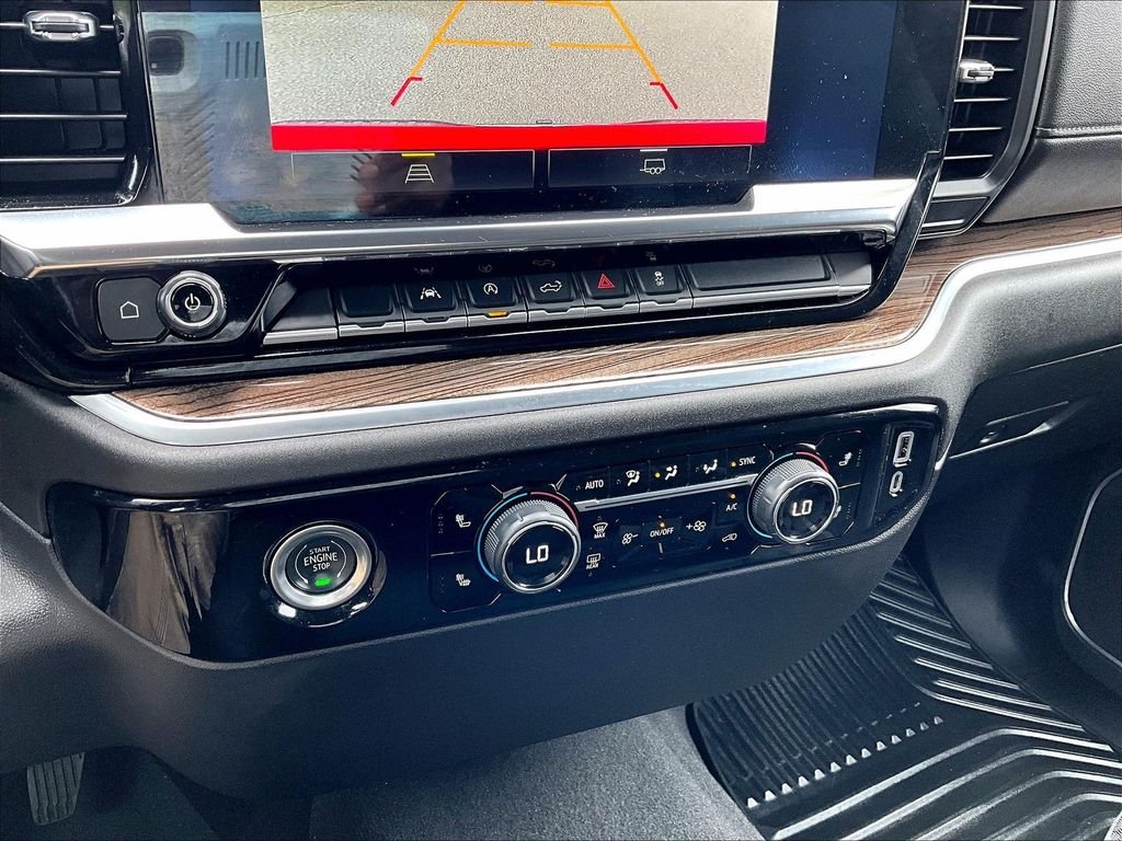 Used 2022 Red Chevrolet LT image 26