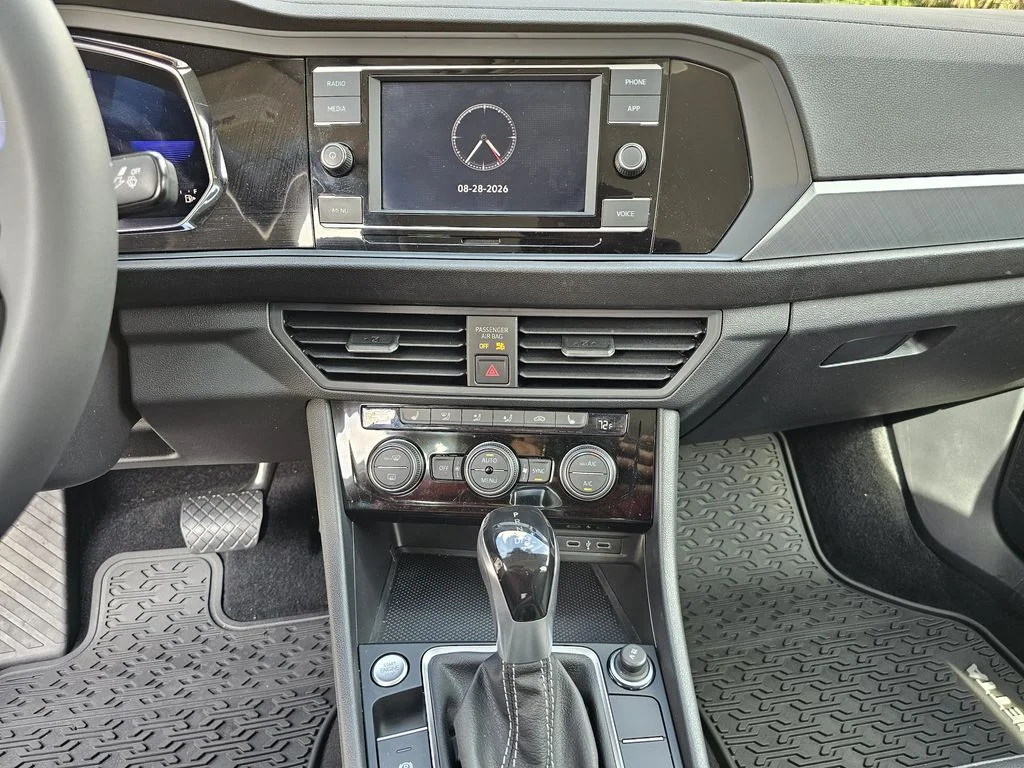 Used 2022 Gray Volkswagen 1.5T SE image 18