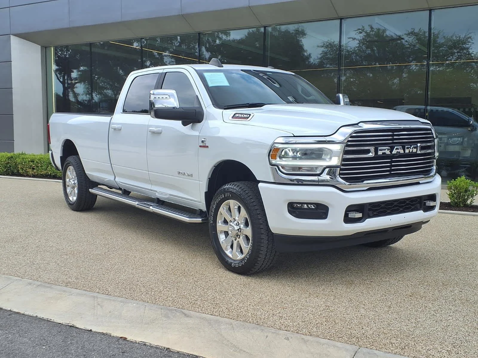 Used 2024 Pearl White Ram Laramie image 4