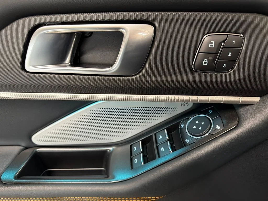 New 2026 White Ford Tremor image 24