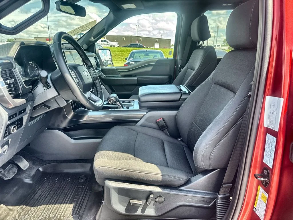Used 2023 Red Ford XLT image 11